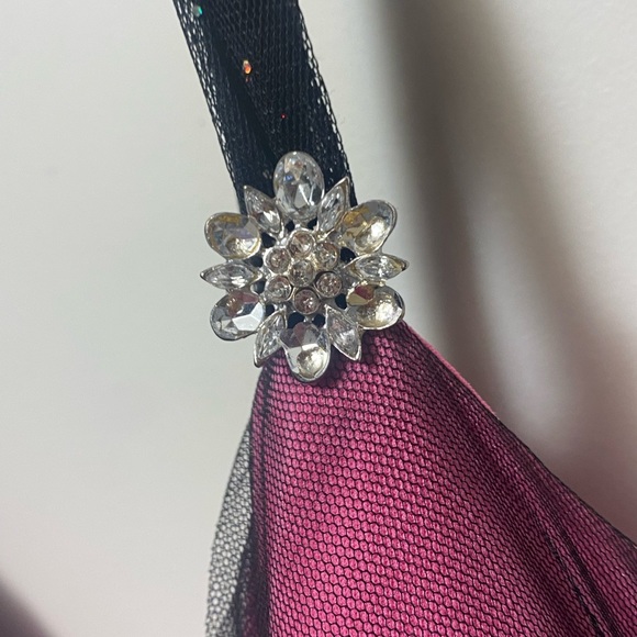 Toole and detailed Fancy Secu Party Dress jewel on spaghetti strap - Picture 5 of 5